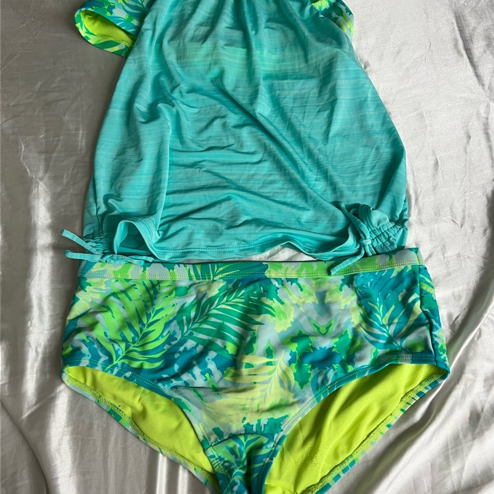Gerry Weber Leaf Print Swim Set in Lime and Teal